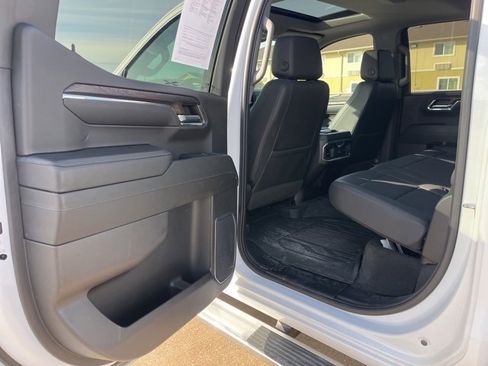 Used 2024 GMC Sierra 1500 SLT w/ SLT Premium Plus Package image 18