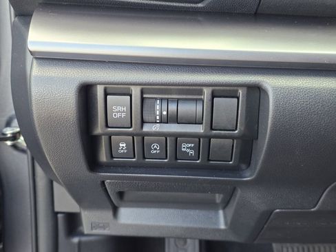 Certified 2023 Subaru Crosstrek 2.5i Limited w/ Moonroof Package image 23