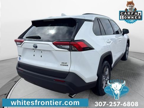 Used 2024 Toyota RAV4 XLE AWD/4WD image 5