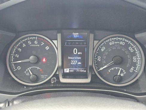 Used 2023 Toyota Tacoma TRD Off-Road w/ TRD Premium Off Road Package AWD/4WD image 26