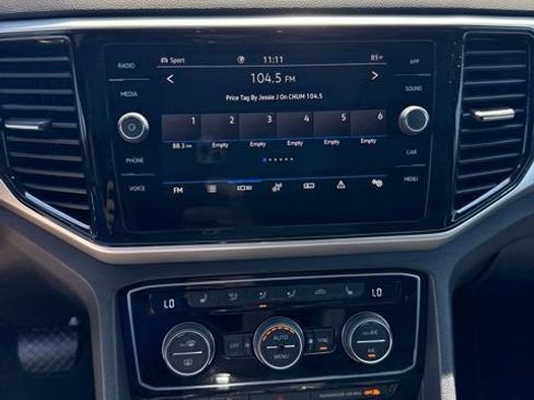 Used 2022 Volkswagen Atlas Cross Sport SE w/ Panoramic Sunroof Package AWD/4WD image 6