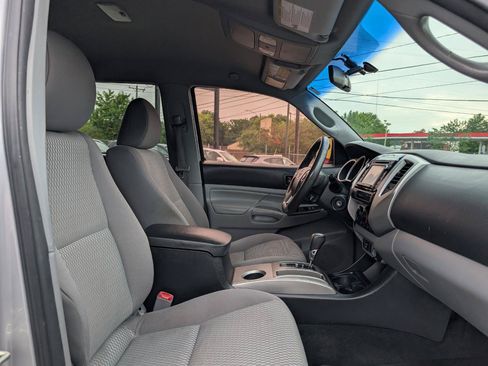 Used 2015 Toyota Tacoma PreRunner w/ SR5 Package RWD image 20