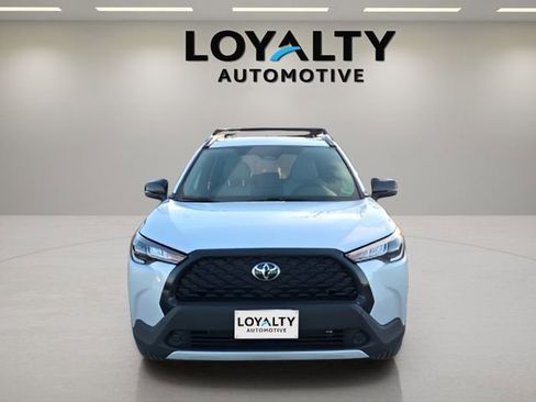 Used 2025 Toyota Corolla Cross LE w/ Moonroof Package image 8