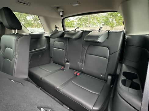 New 2025 Nissan Pathfinder SL image 30