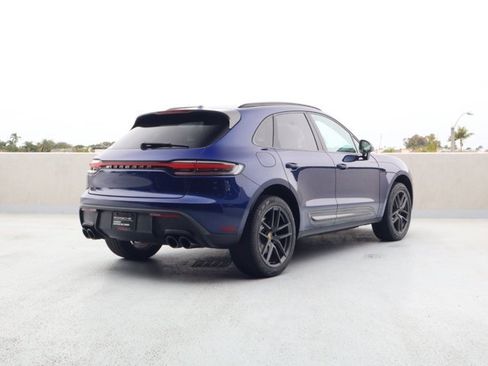 Certified 2023 Porsche Macan Turbo AWD/4WD image 9