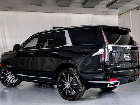 Used 2021 Cadillac Escalade Luxury RWD image 10