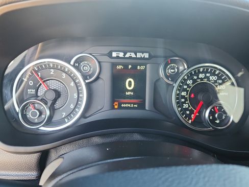 Used 2024 RAM 2500 Big Horn AWD/4WD image 22