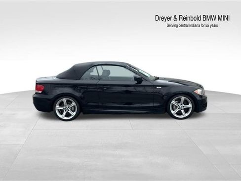 Used 2011 BMW 135i Convertible image 2