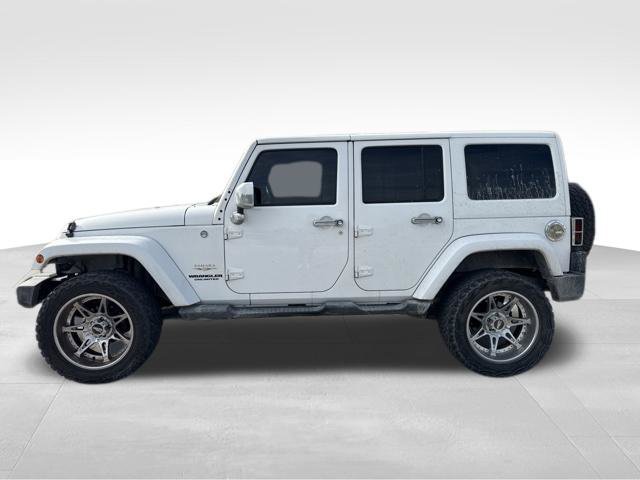 Used 2012 Jeep Wrangler Unlimited Sahara w/ Connectivity Group AWD/4WD image 6