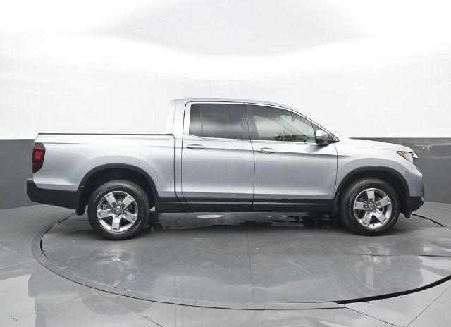 Used 2025 Honda Ridgeline RTL image 2