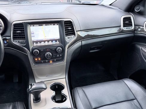 Used 2014 Jeep Grand Cherokee Overland w/ Advanced Technology Group image 14