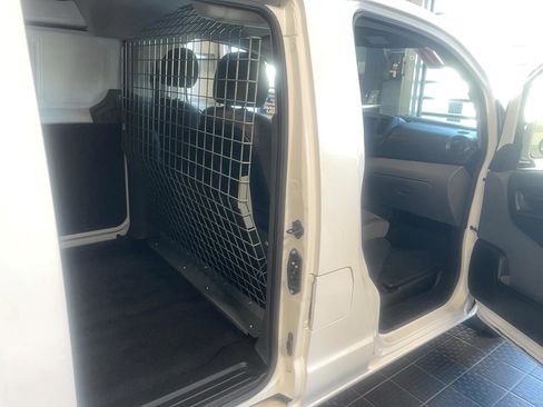 Used 2020 Nissan NV200 SV w/ Back Door Glass Package image 8