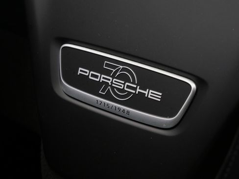 Used 2019 Porsche 911 Speedster RWD image 12