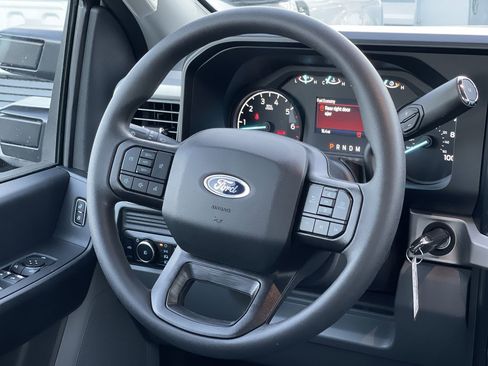 New 2026 Ford F250 XL w/ XL Chrome Package image 15