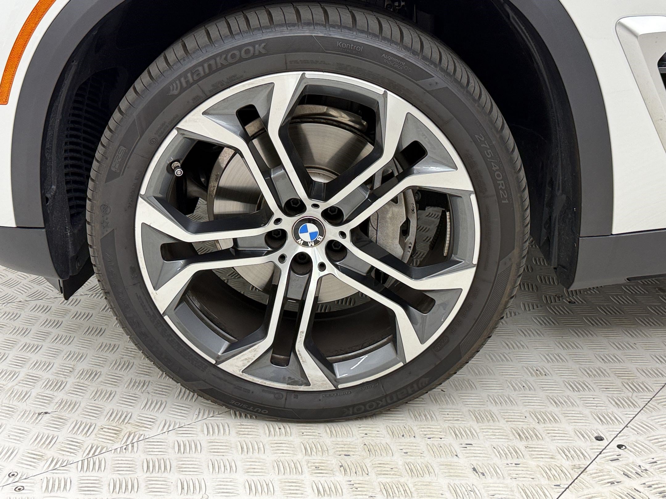 Used 2026 BMW X5 sDrive40i w/ Premium Package RWD image 13