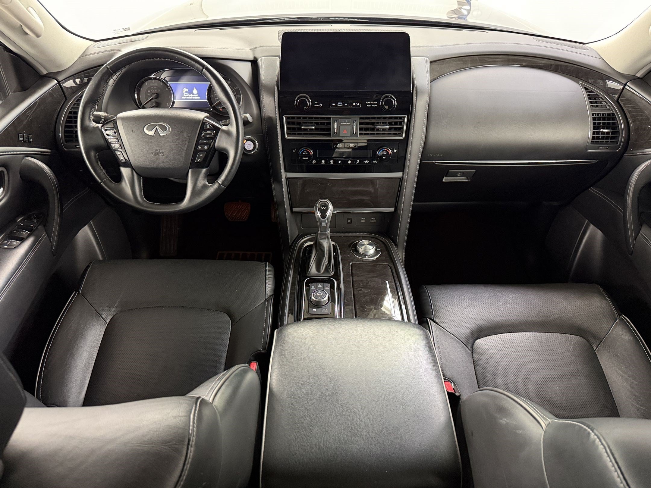 Used 2024 INFINITI QX80 Luxe AWD/4WD image 16