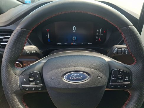 Certified 2024 Ford Escape ST-Line Select w/ Tech Pack #1 AWD/4WD image 18
