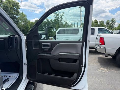 Used 2019 Chevrolet Silverado 2500 W/T AWD/4WD image 23