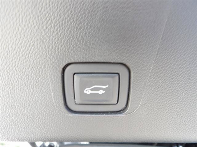 Certified 2023 Chevrolet Traverse LT w/ Rear Camera Mirror Package AWD/4WD image 52