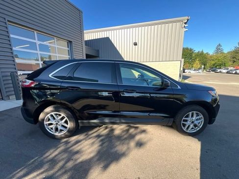 Used 2024 Ford Edge SEL w/ Convenience Package AWD/4WD image 4