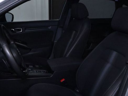 Used 2025 Honda Civic Sport image 14