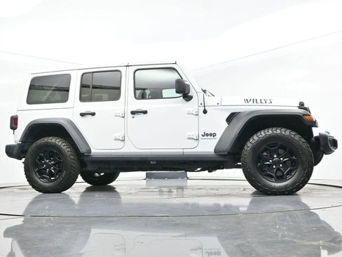 Used 2023 Jeep Wrangler Unlimited AWD/4WD image 44