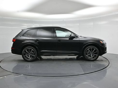 Used 2022 Audi Q7 3.0T Premium Plus w/ Premium Plus Package AWD/4WD image 27
