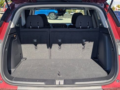 Used 2025 Chevrolet TrailBlazer LT image 29