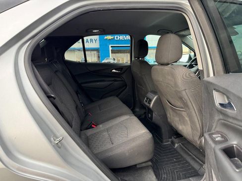 Used 2018 Chevrolet Equinox LT FWD image 10