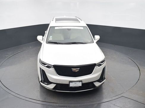 Certified 2023 Cadillac XT6 Sport w/ Technology Package image 43