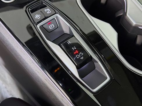 New 2026 Audi A6 Premium Plus AWD/4WD image 16