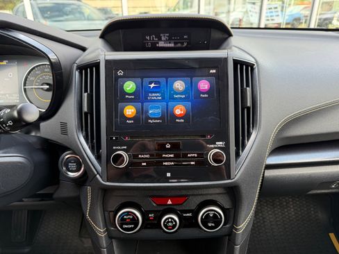 Used 2022 Subaru Crosstrek 2.5i Sport w/ Moonroof Package image 19