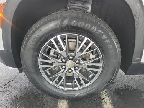 Certified 2024 Chevrolet Traverse LT image 31