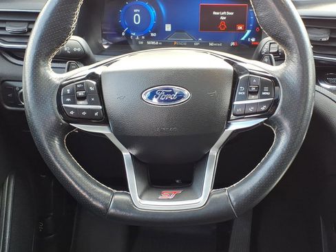 Used 2022 Ford Explorer ST w/ Equipment Group 401A AWD/4WD image 14