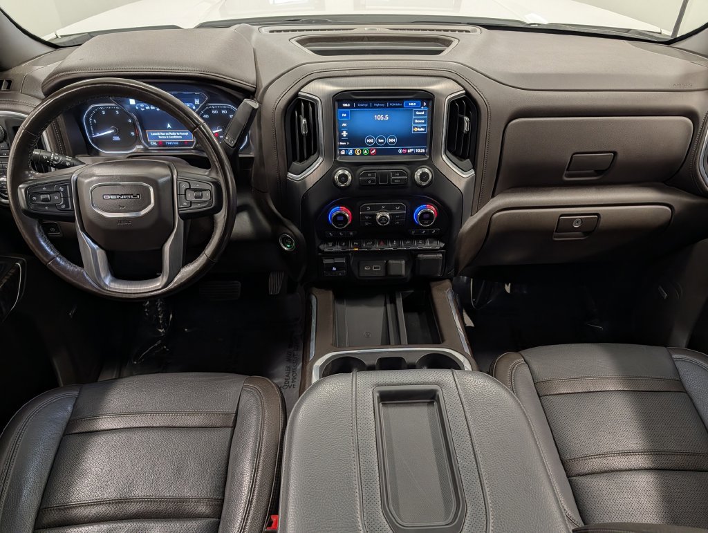 Used 2021 GMC Sierra 3500 Denali w/ Denali Ultimate Package AWD/4WD image 22