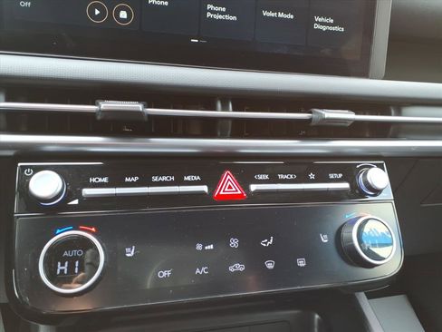 Certified 2025 Hyundai Santa Cruz SEL image 28