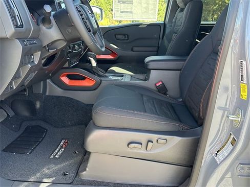 New 2026 Nissan Frontier PRO-4X w/ Pro-4x Convenience Package image 10