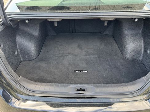Used 2025 Nissan Altima 2.5 SV image 27