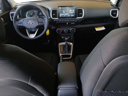 New 2026 Hyundai Venue SE FWD image 10
