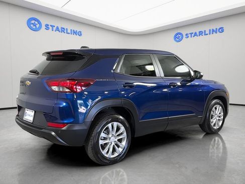 Used 2022 Chevrolet TrailBlazer LS FWD image 9