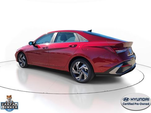 Used 2026 Hyundai Elantra Limited FWD image 3