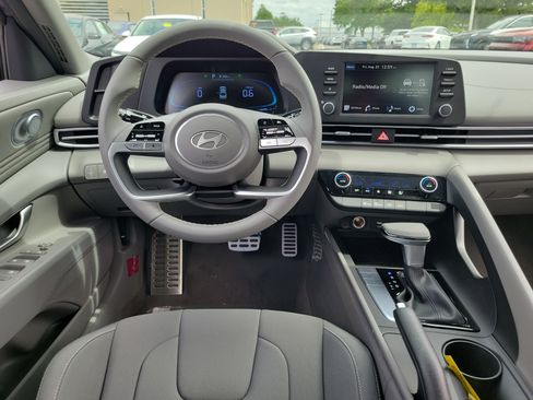 New 2025 Hyundai Elantra Sport w/ Cargo Package image 10