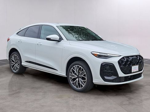 New 2026 Audi Q5 Premium Plus AWD/4WD image 2