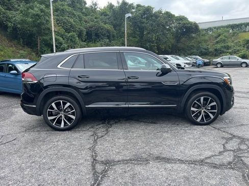 New 2026 Volkswagen Atlas Cross Sport SEL Premium R-Line image 2