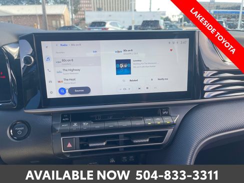 Used 2026 Toyota Camry SE w/ Multimedia Upgrade Package AWD/4WD image 31