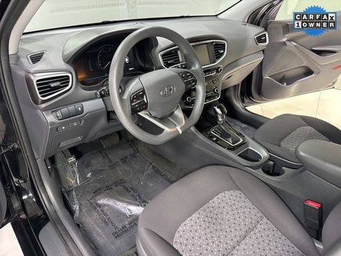 Used 2018 Hyundai Ioniq Blue image 8