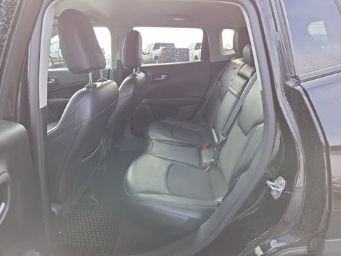 Used 2019 Jeep Compass Latitude w/ Popular Equipment Group image 11