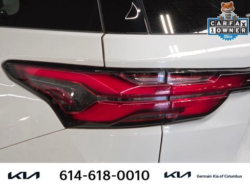 Used 2022 Chevrolet Traverse LT w/ LPO, Blackout Package AWD/4WD image 15