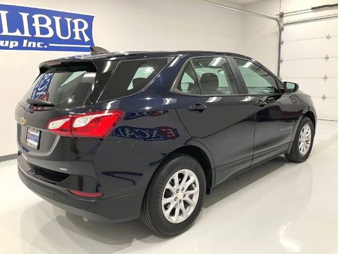 Used 2020 Chevrolet Equinox LS image 16