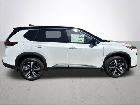 New 2025 Nissan Rogue SL w/ Tech Package image 6